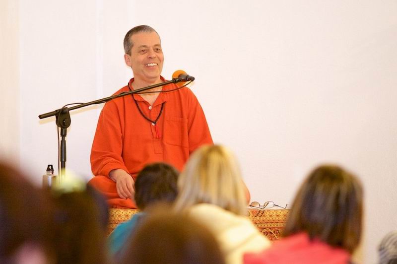 Swami Gajanand on 3 weeks seminar and satsang tour in Hungary​